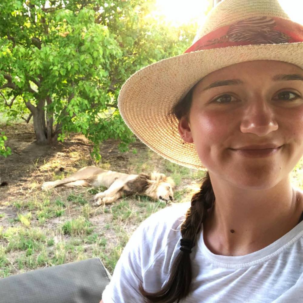 Meet your Posher, Carrie